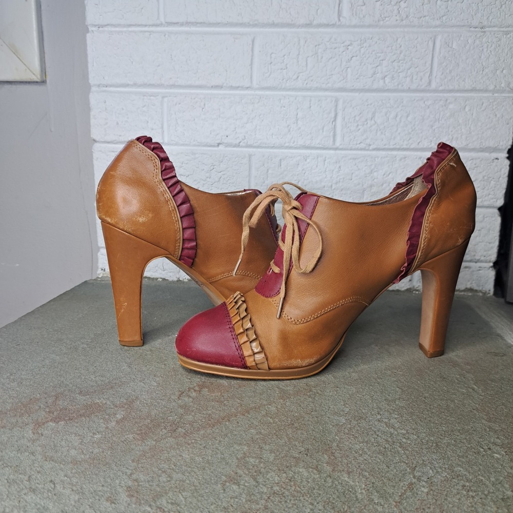 Victorian Gothic Anthropologie Twee Steampunk Bordeaux Ruffled Oxford Heels 10M